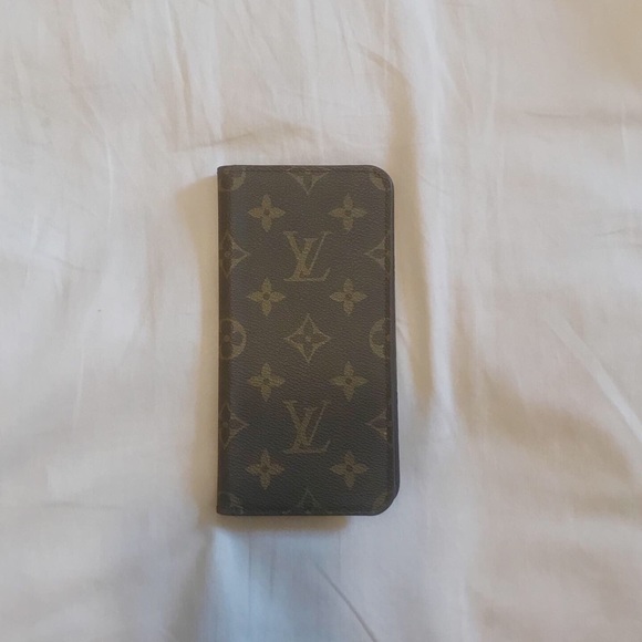 Louis Vuitton Folio Case - Picture 2 of 3